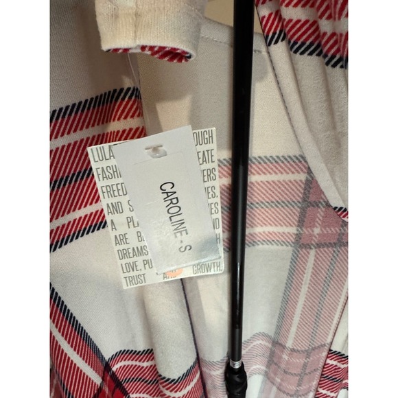 NWT Lularoe Caroline Sweater Small White, Red & Black Plaid Christmas **Rare** - Picture 2 of 6